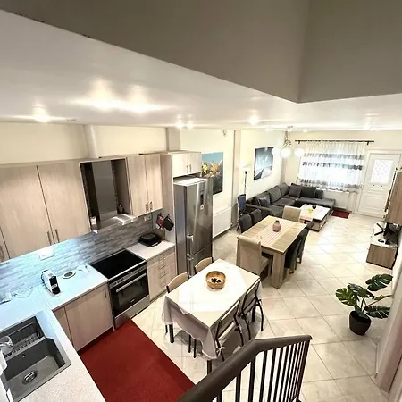 Apartment Tide And Tonic Spacious 1bd With Extra Loft Style Sleeping Area, Paleo Faliro *