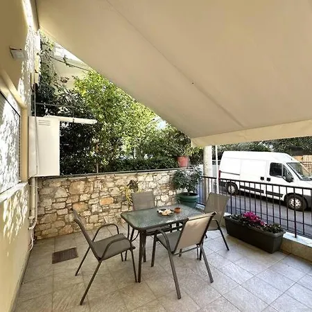 Apartment Tide And Tonic Spacious 1bd With Extra Loft Style Sleeping Area, Paleo Faliro Athens