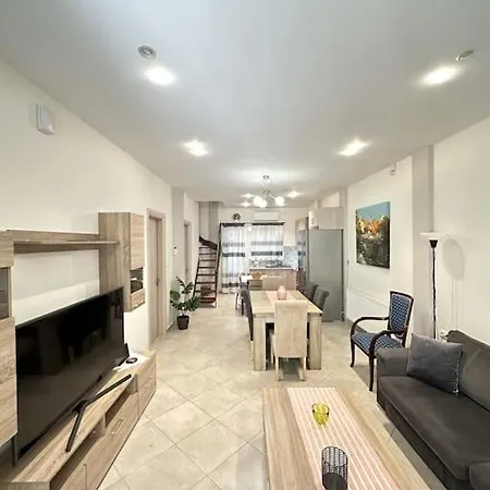 Tide And Tonic Spacious 1bd With Extra Loft Style Sleeping Area, Paleo Faliro * Athens