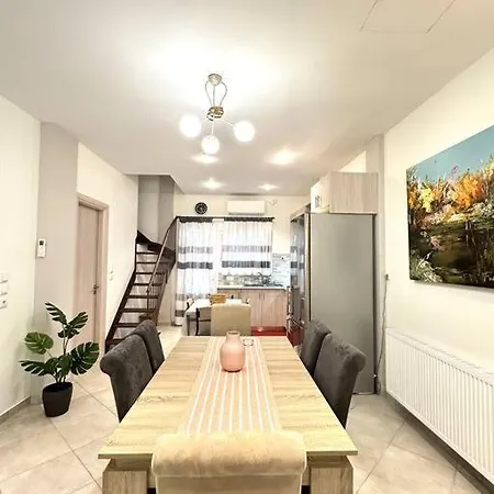 Tide And Tonic Spacious 1bd With Extra Loft Style Sleeping Area, Paleo Faliro * Athens